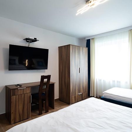 Apartament Zielony Przyladek Brwinow Exterior photo