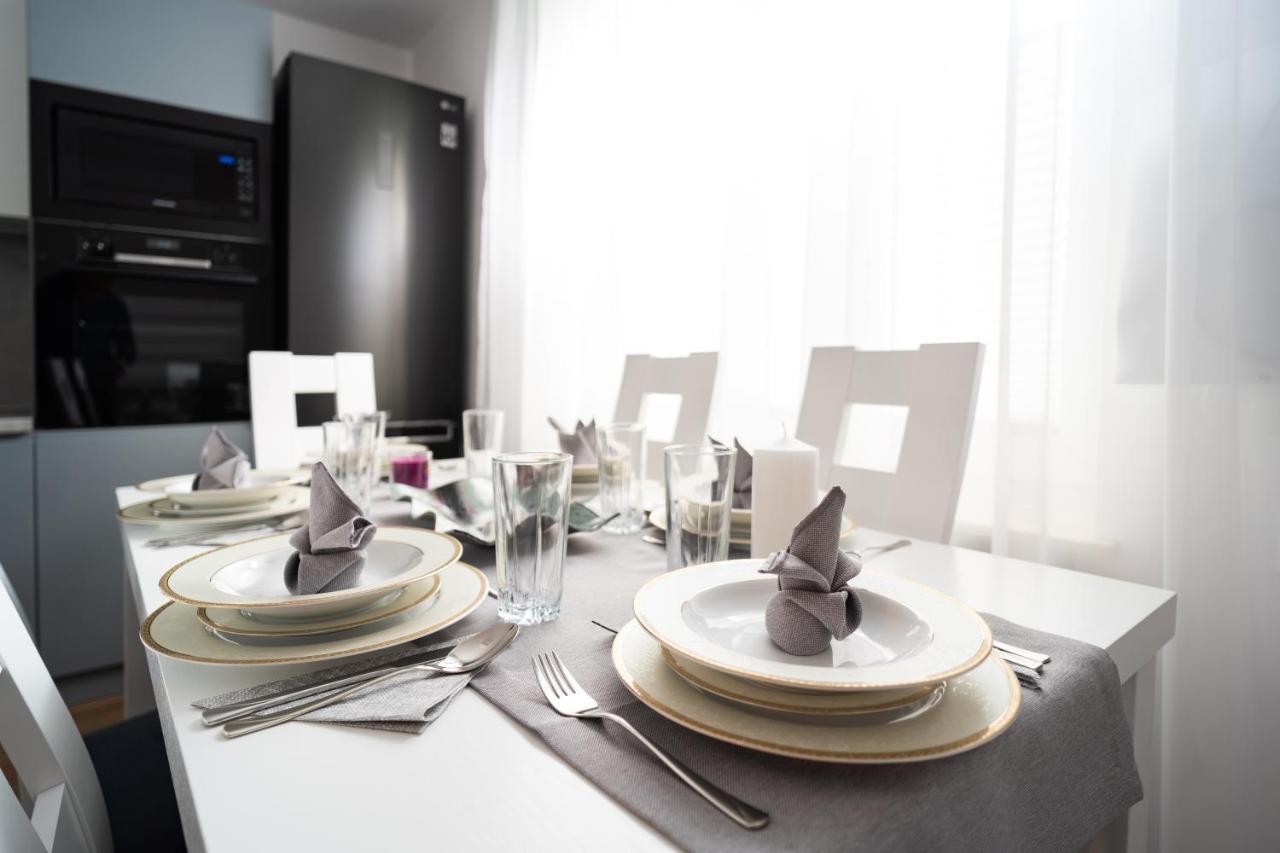 Apartament Zielony Przyladek Brwinow Exterior photo